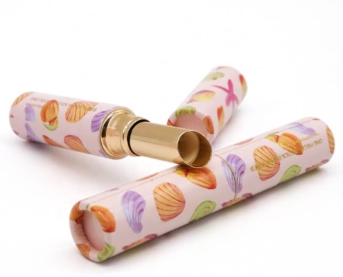 Customizable eco-friendly lipstick tube – Eco-friendly custom lipstick tube made from sustainable materials, fully customizable for brand-specific designs.