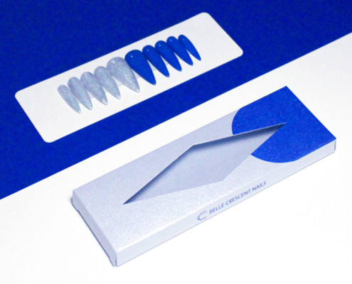 Stiletto shape press on nail sizing kit with measurements and options for different nail lengths.