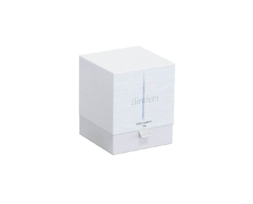 High-quality wholesale candle box with foil stamping and luxury finishes for premium candle packaging solutions.