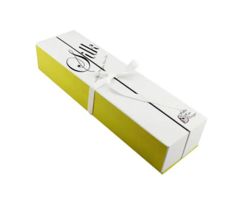 Stylish custom hair extension packaging box with magnetic closure for added durability.