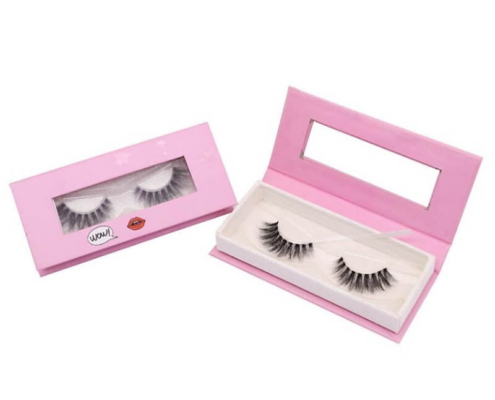 Luxury marble eyelash packaging with sleek design and secure compartment for lashes.