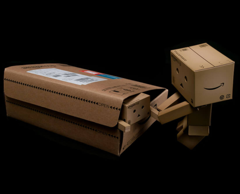 Eco-friendly presentation boxes made from recycled cardboard with minimalist design and custom logo printing.